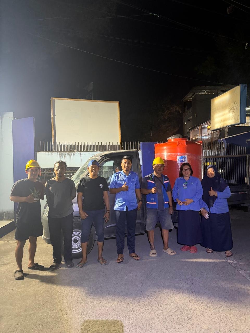 PDAM Makassar Kerahkan 6 Pickup Bertandon, Lengkapi 14 Tangki Besar untuk Jangkau Lorong Sempit dan Permukiman Padat Demi Distribusi Air Bersih Gratis di Tengah Kemarau Panjang