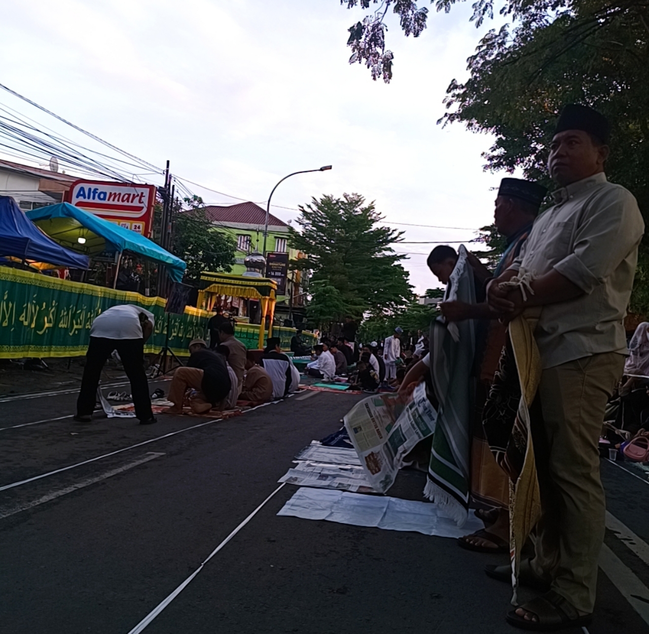 Kebersamaan Warga Makassar Terlihat di Karebosi dan Eks Stadion Andi Mattalatta